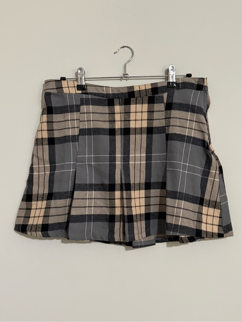 Y2K Plaid Pleated Mini Skirt - Gray & Beige
